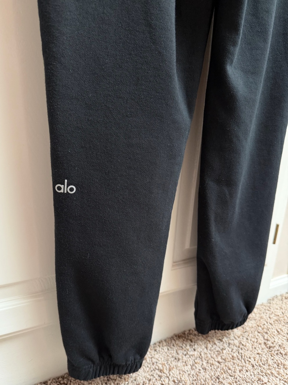 Alo Jogger Sweatpants Black Drawstring Waist - Picture 6 of 8